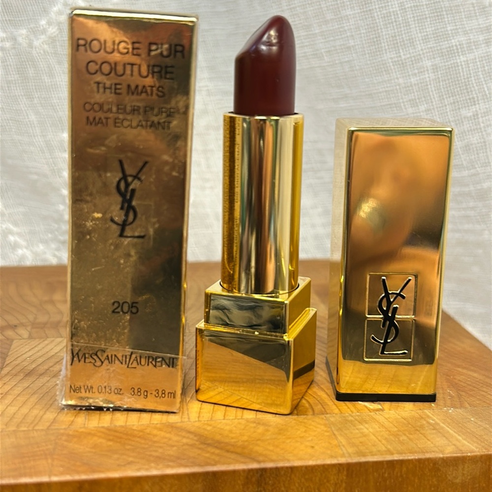 NET YSL The Mats Rouge pur Couture 205 Prune Virgin lipstick